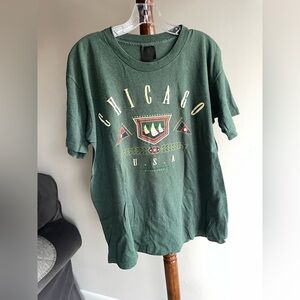 Green Vintage Chicago Graphic T-Shirt